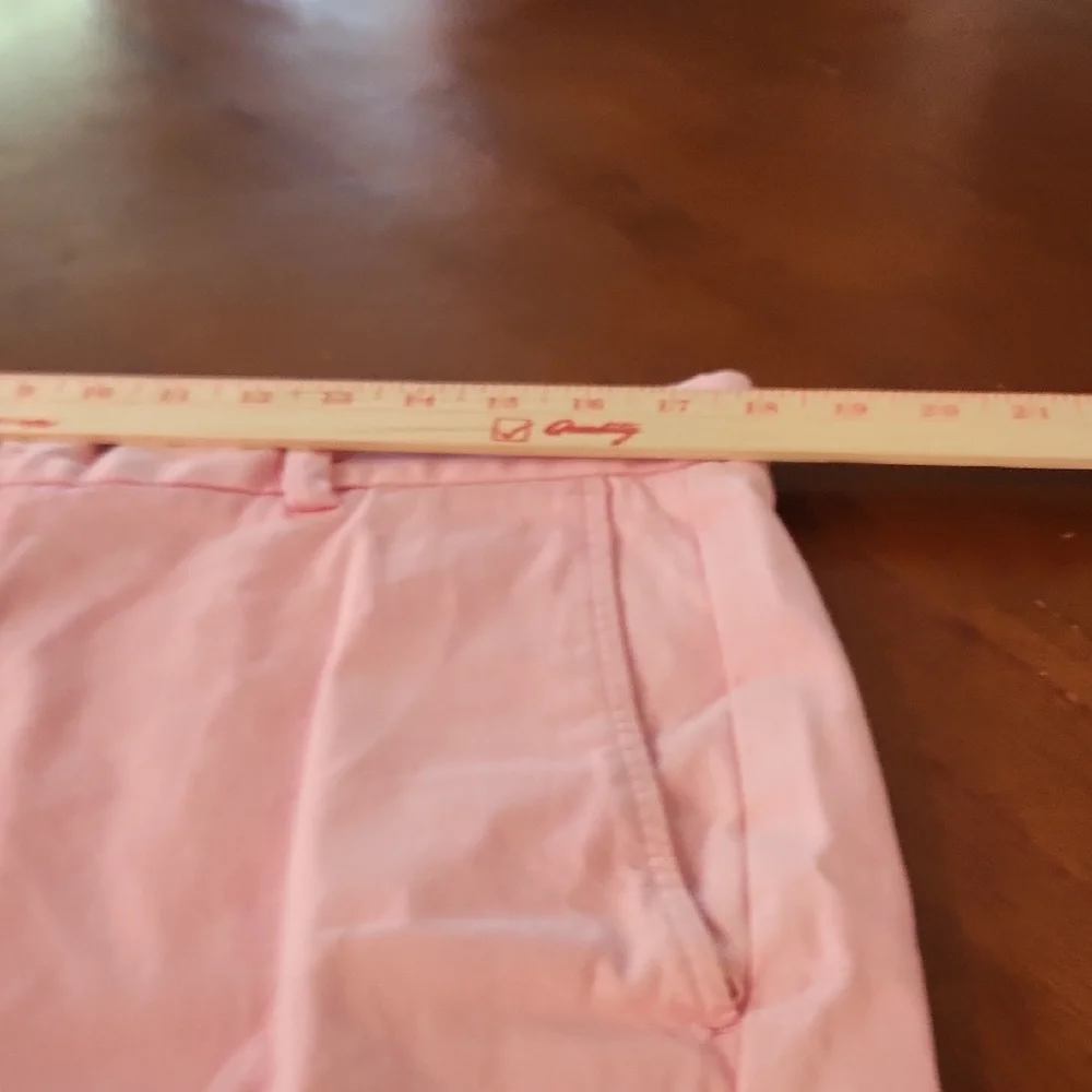 Vineyard Vines stylish flat